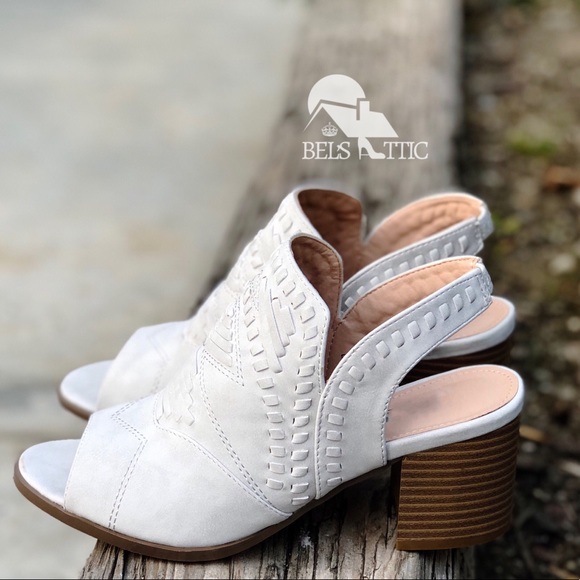 Vegan Tribal/ Boho Leather Peep Toe Booties - Picture 2 of 7